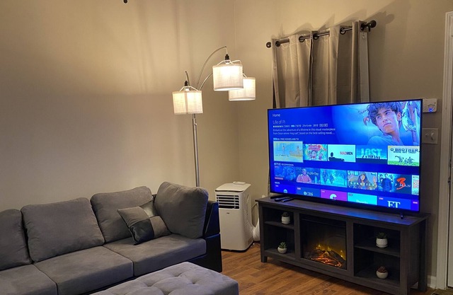 Very Cozy Newly Built 3 Bedrooms, full double shower space.
