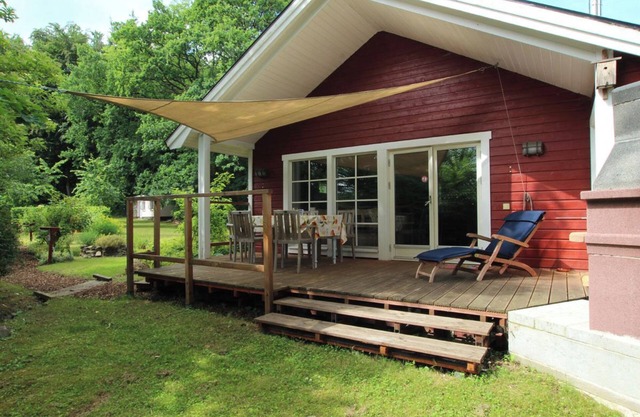 Very large property on the edge of the "Buchenberg" park