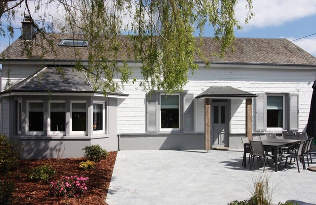 Very nice holiday home located on a large secured park