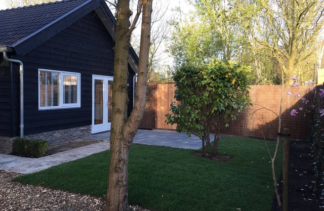 Very nice holiday home with beautiful garden and a sunny terrace.