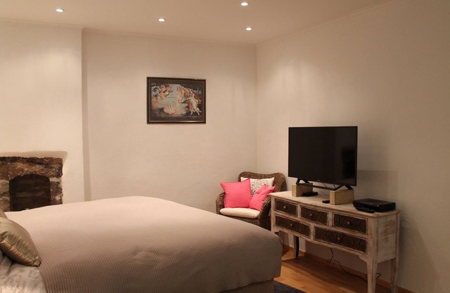 Very nice, stylish and quiet apartment in a fantastic location at the top of the village