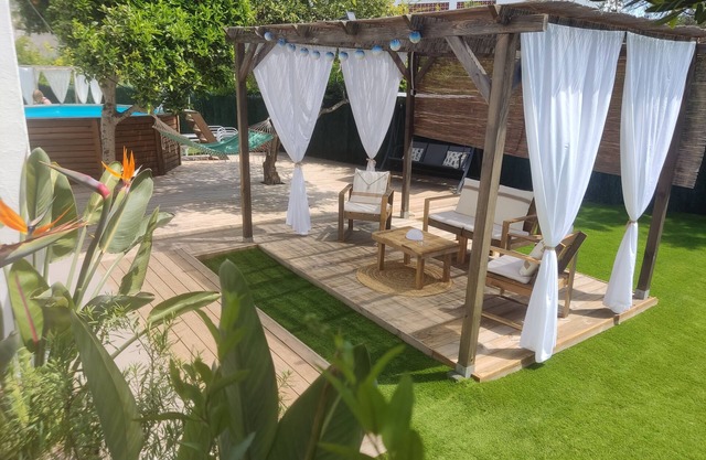 Very quiet and bright house, less than 2km from the port of Ibiza