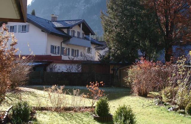 Very quiet, yet central, modern and comfortable, mountain view, near the ski lift