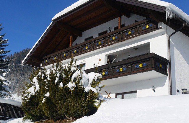 Very spacious accommodation with balcony in an idyllic location