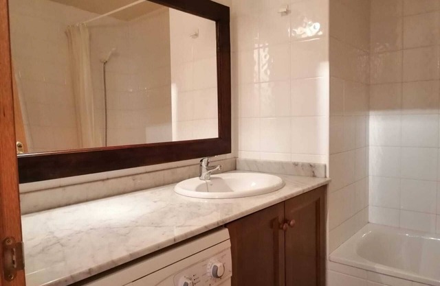 Very spacious and bright apartment Erta 5