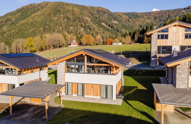 Very spacious ski in-ski out chalet with a sauna