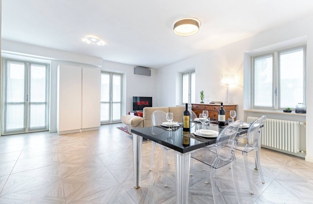 Vescovado's Suite - Two Bedroom Apartment, Sleeps 3