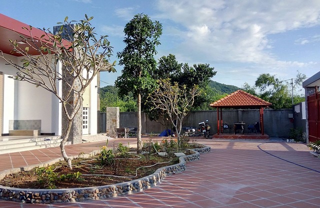 VG Villa 5 Bedrooms (1200 sq) is enchanting villa, nearby Long Hai beach