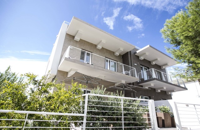 Via del Faro Apartments - OVEST