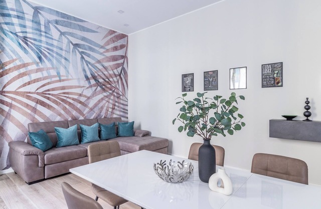 Via Lecco 6 - Four Bedroom Apartment, Sleeps 10