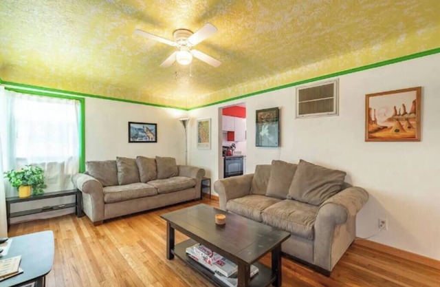 Vibrant 1950s Mt Scott Home