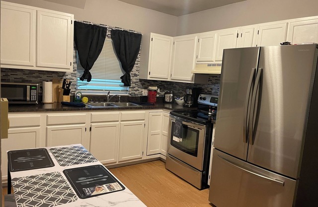 Vibrant 2 Bed Located Downtown/Closing to Soaring Eagle/CMU