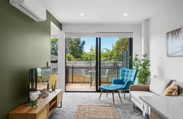 Vibrant Tauranga 2 Bed 2 Bath