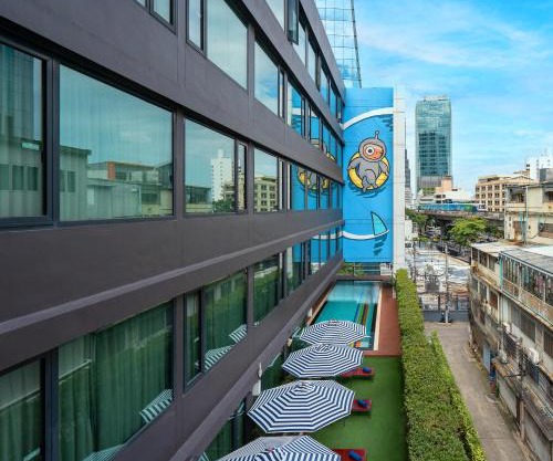 VIC 3 Bangkok Hotel