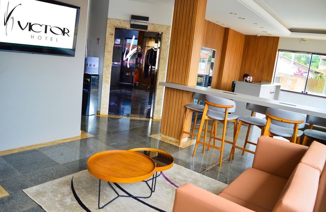 Victor Hotel