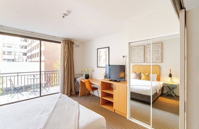 Victoria Avenue's Urban Retreat