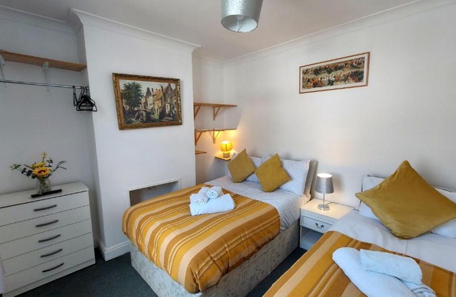 Victoria Heights- Great For Long & Short stays!!!
