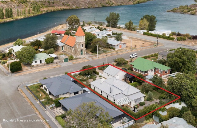 Victorian Villa - Cromwell Holiday Home