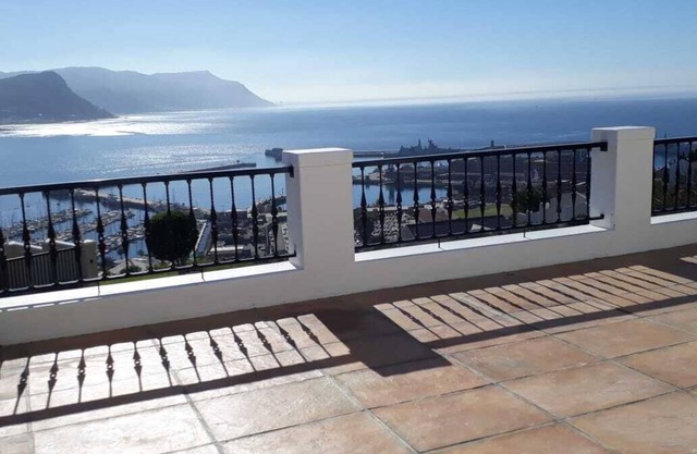Victory View above the ocean with stunning views