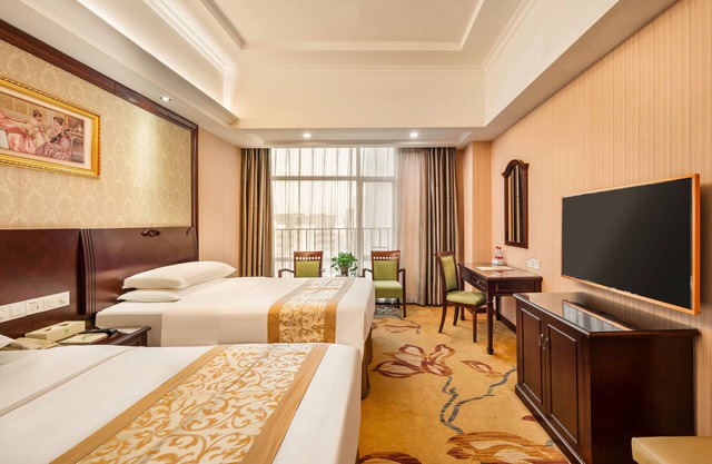 Vienna Hotel Shenzhen International Exhibition Center Fuhai Qiaotou