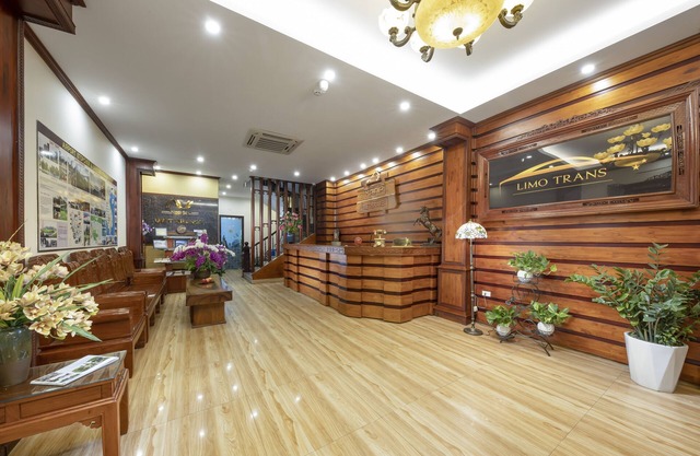 Viet Village Hotel & Travel