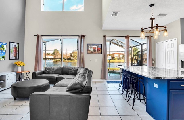 View of Lake - Spacious Kitchen - private pool!