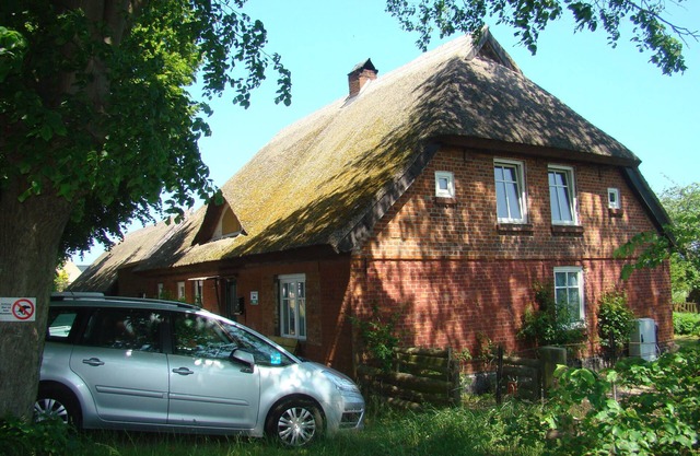 View of the "Großer Jasmunder Bodden" - secluded location - house of character