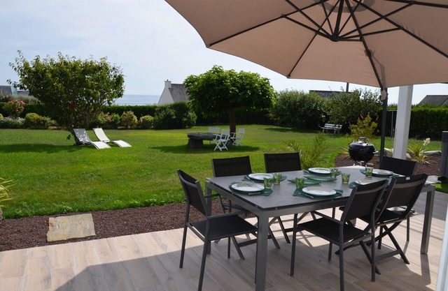 View over the whole of Audierne Bay, beach on foot, 3 bedrooms with private Jacuzzi