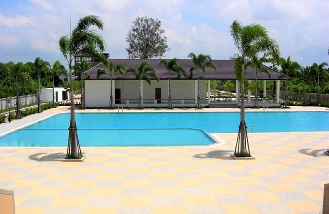 View Talay 8 Large studio apartment with sea view Pattaya