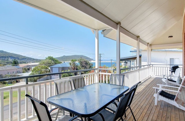 Views of Fingal Bay Beach!
