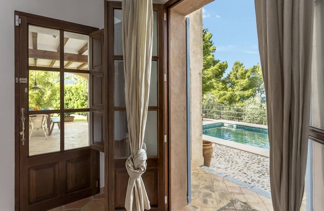 Views, space, privacy. The perfect definition for this home