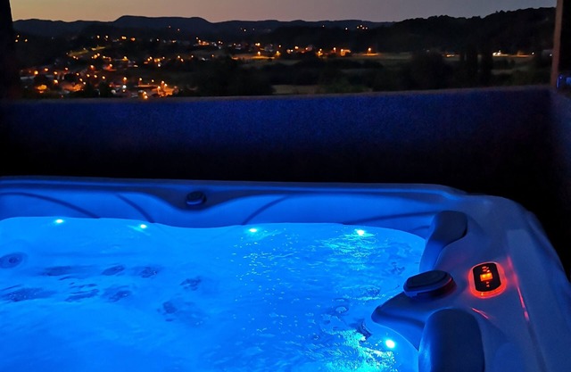Viksa with Hot Tub