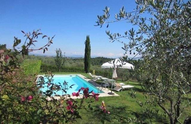 Villa Salivolpe - on top of a Chianti hill - Private swimming pool