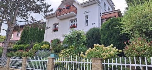 Vila Linda