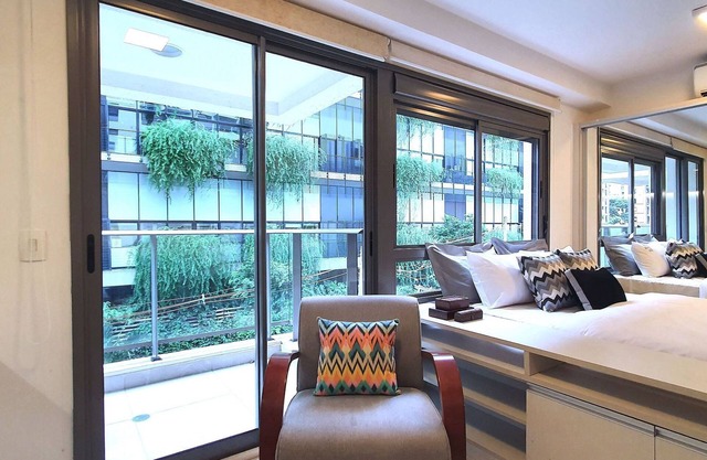 Vila Madalena Studio | garage | balcony | pool