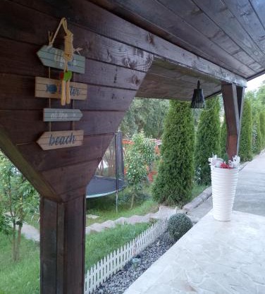 Vila Sabo- Casa de vacanta cu lac de pescuit si ciubar cu hidromasaj