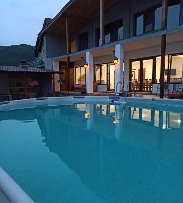 Vila Smeu