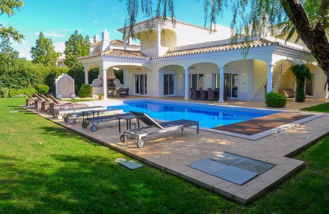 Vilasol Villa Raffles - Luxury 5 Bedroom Villa