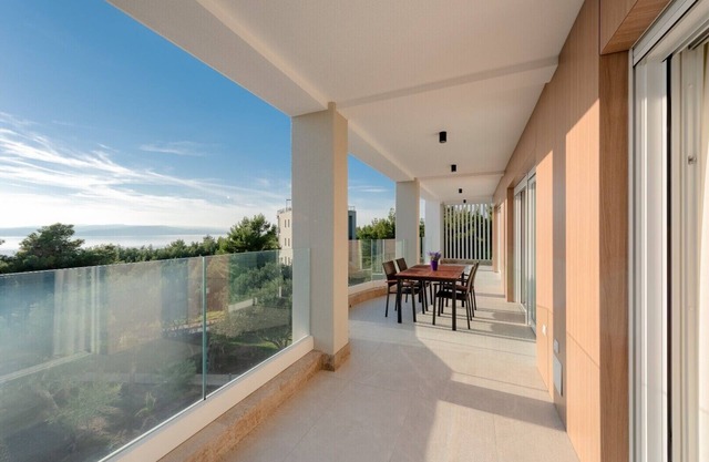 Villa 01 - Apartment 4 (4 + 2, 2nd floor)