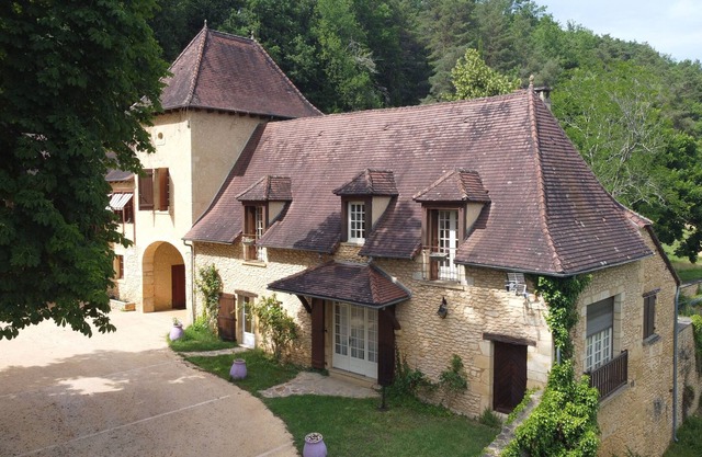 Villa 10 Pers Montignac Lascaux Avec Tennis