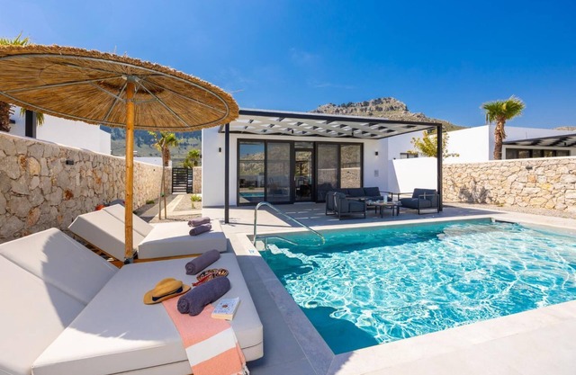 Villa 13 Zendo - Two Bedroom Villa, Sleeps 4