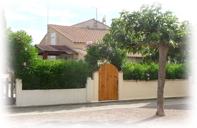 Villa 194 2 *, air-conditioned 3 km from the sea, between Sète and Montpellier