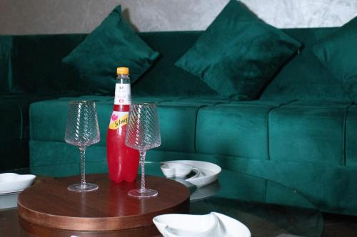 Villa 3 niveau avec jacuzzi, terrasse et cour