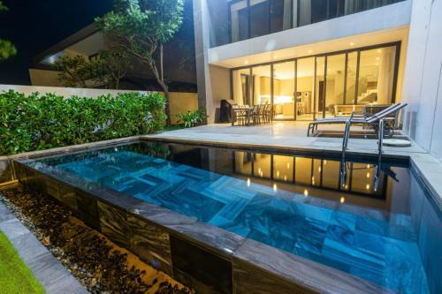 Villa 4 Phòng Ngủ Sanctuary Hồ Tràm - Cách Biển 70m