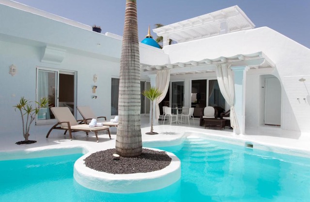 Villa 44