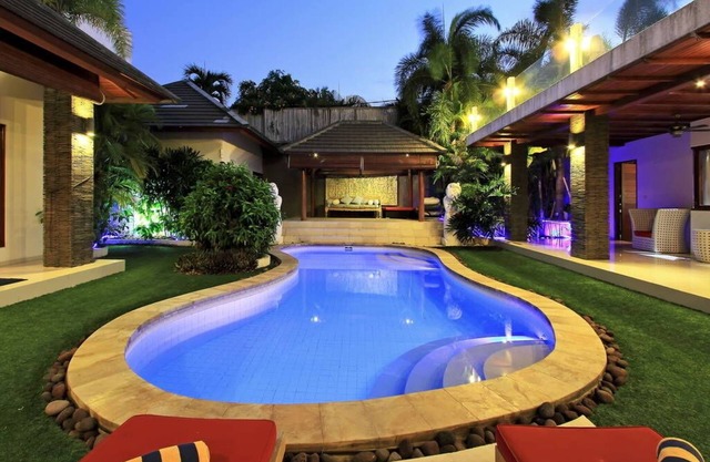 Villa 5 BR Seminyak, Bali