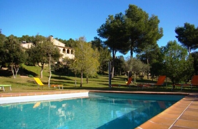 Villa 6 km from the beach surrounded by nature