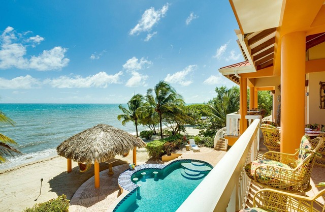 Villa 99-Seahorse-Beachfront Villa-Pool-2 Bedroom