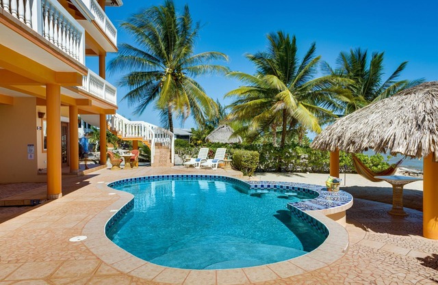 Villa 99-Sun Suite Studio-Beachfront-Pool