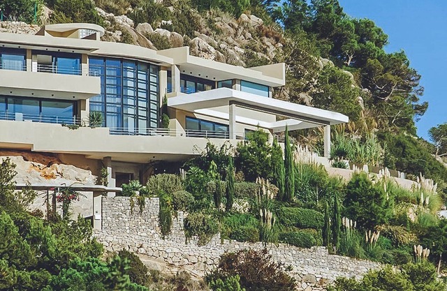 Villa Abigail - Four Bedroom Villa, Sleeps 8